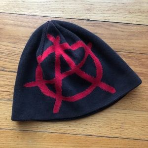Reversible anarchy beanie